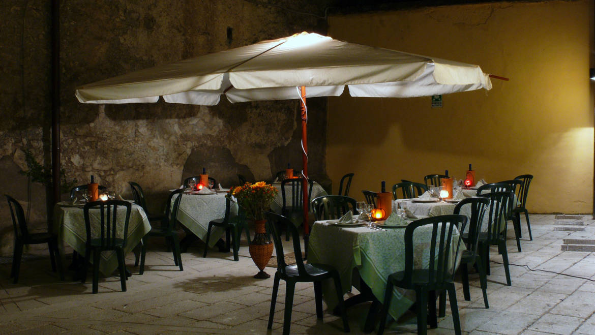 Antipasti squisiti e dessert stile francese